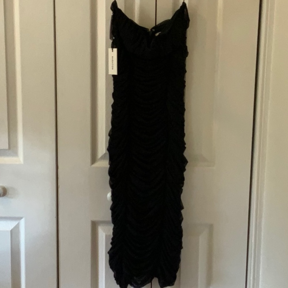 Aritzia Babaton Luxor Ruched Strapless Dress size 6